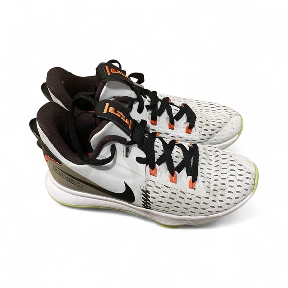 Nike Other - Nike Basketball Sneaker LeBron James Witness Air Zoom Shoes Size 9